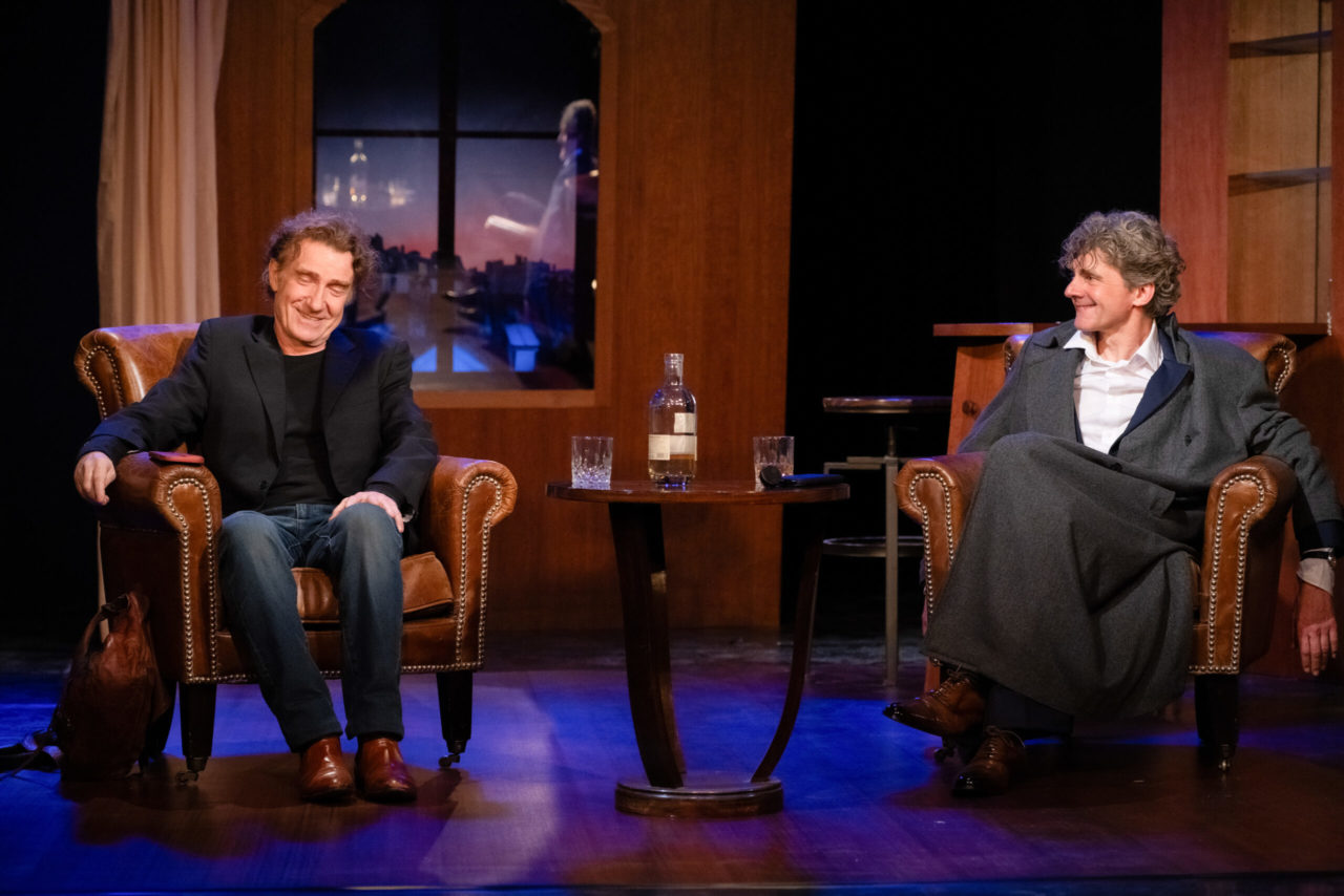 Les acteurs Thierry Frémont et Nicolas Vaude actuellement à l'affiche pour la pièce “UNE HEURE À T'ATTENDRE“ au théâtre du Chêne Noir à Avignon.  ( Exclusif )